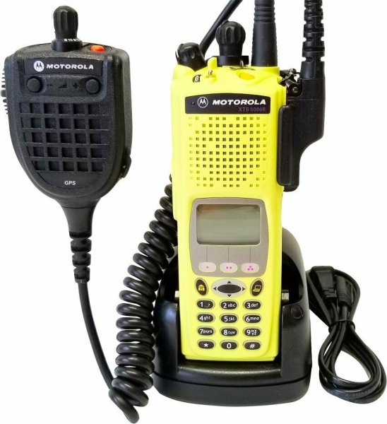 Motorola XTS5000 M3 VHF Yellow