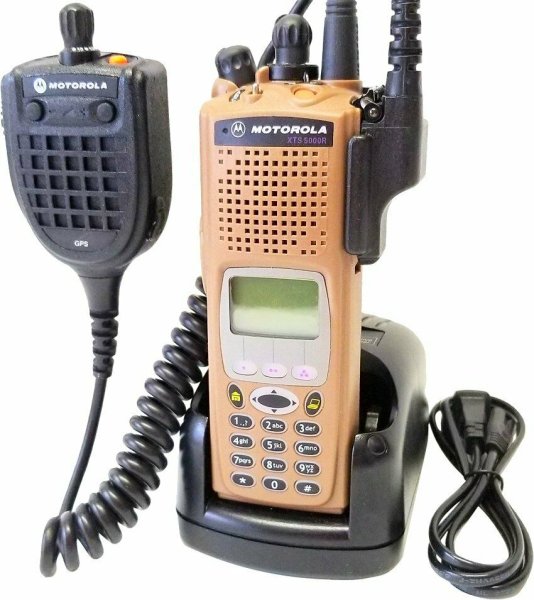 Motorola XTS5000 M3 UHF1 Brown