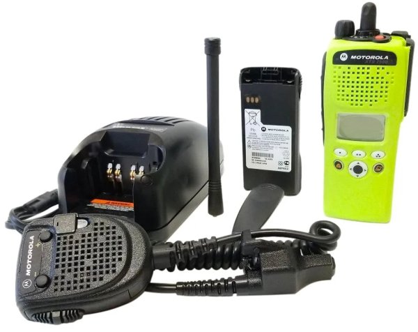 Motorola XTS 2500 Model 2 VHF Green